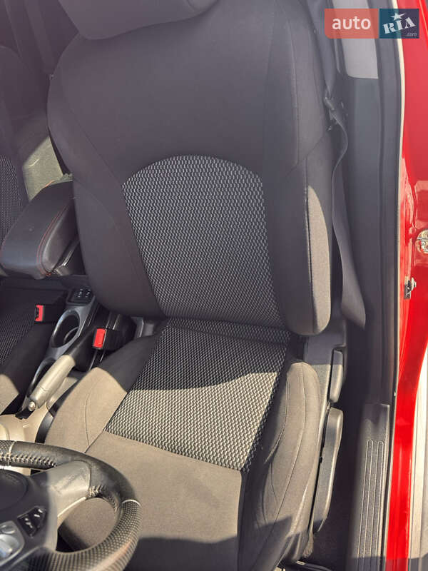 Внедорожник / Кроссовер Nissan Juke 2017 в Днепре