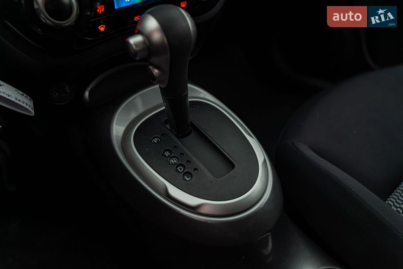 Позашляховик / Кросовер Nissan Juke 2017 в Києві