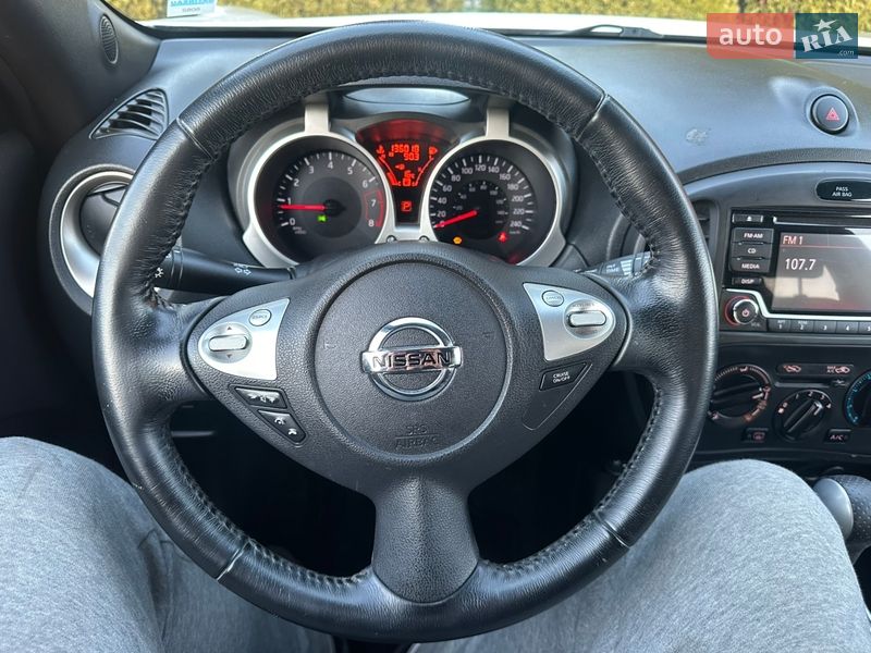 Внедорожник / Кроссовер Nissan Juke 2015 в Виноградове