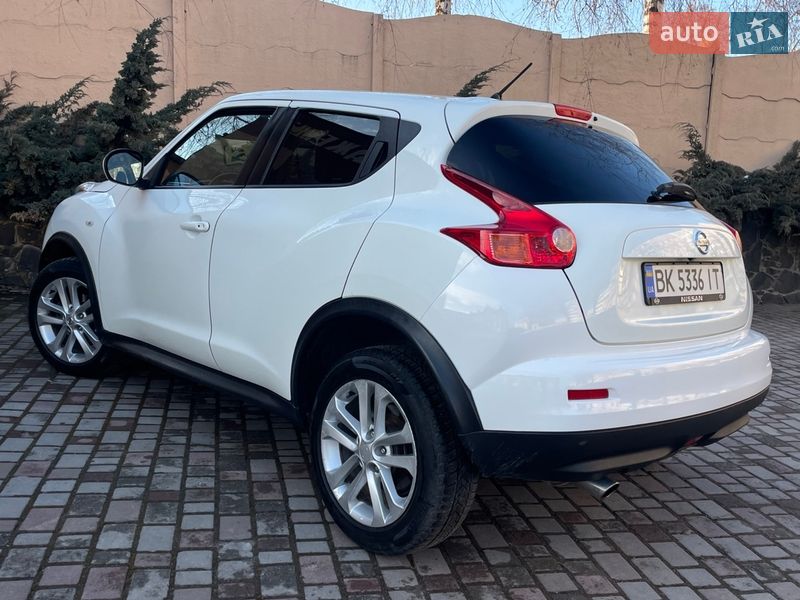Внедорожник / Кроссовер Nissan Juke 2012 в Ровно