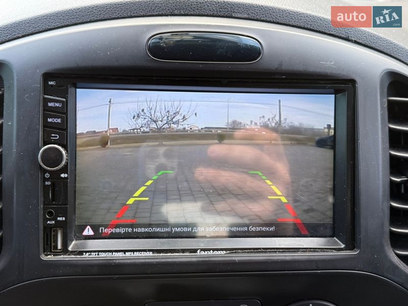 Внедорожник / Кроссовер Nissan Juke 2011 в Стрые