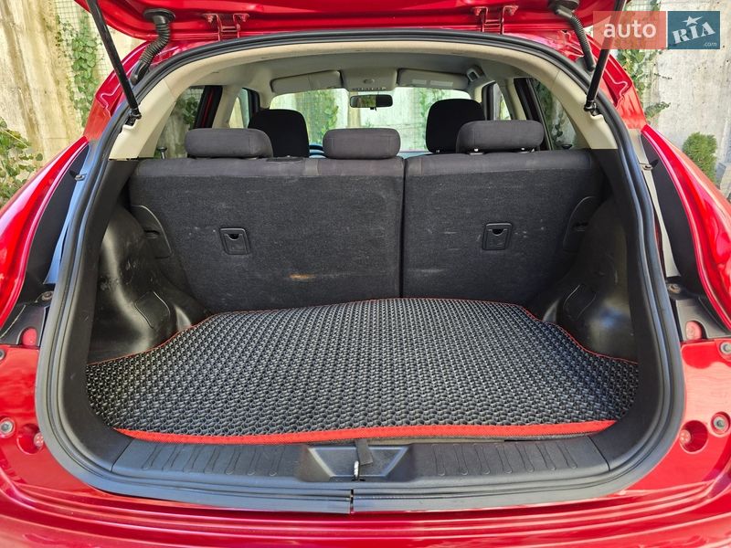 Внедорожник / Кроссовер Nissan Juke 2011 в Хмельницком