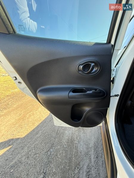 Позашляховик / Кросовер Nissan Juke 2016 в Первомайську