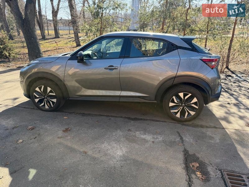 Внедорожник / Кроссовер Nissan Juke 2021 в Киеве