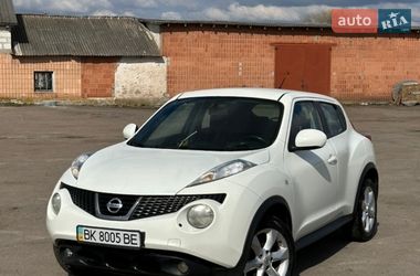 Внедорожник / Кроссовер Nissan Juke 2012 в Рокитном