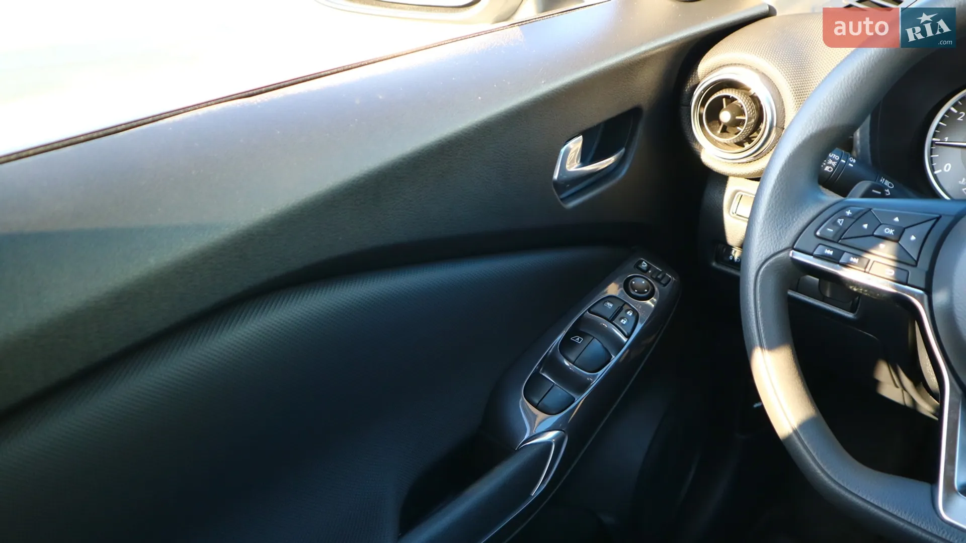 2022 Nissan Juke - мініатюра 16