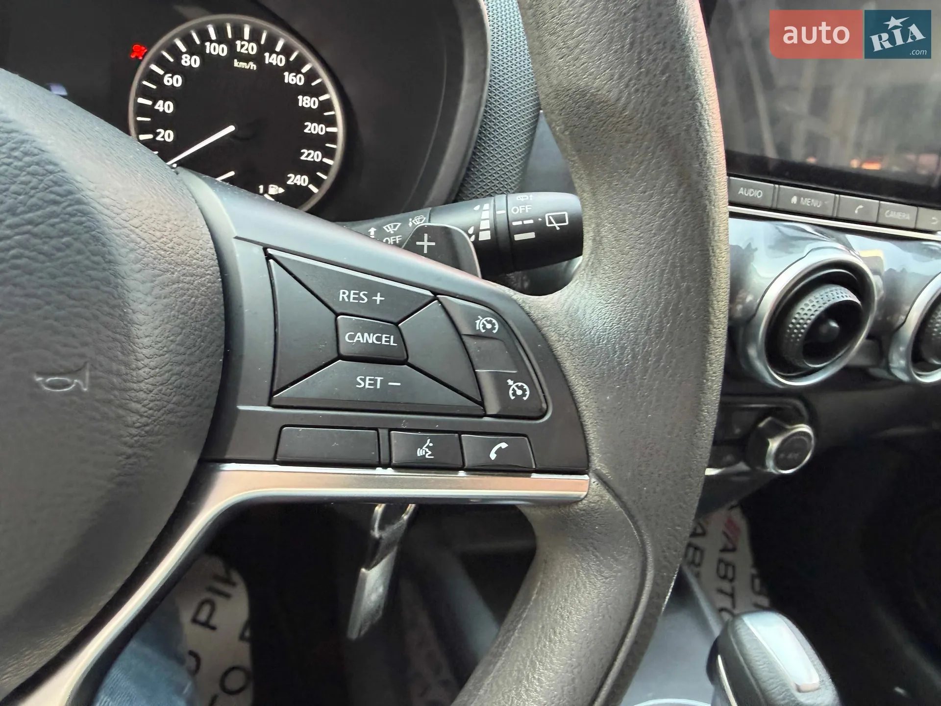 2021 Nissan Juke - мініатюра 16