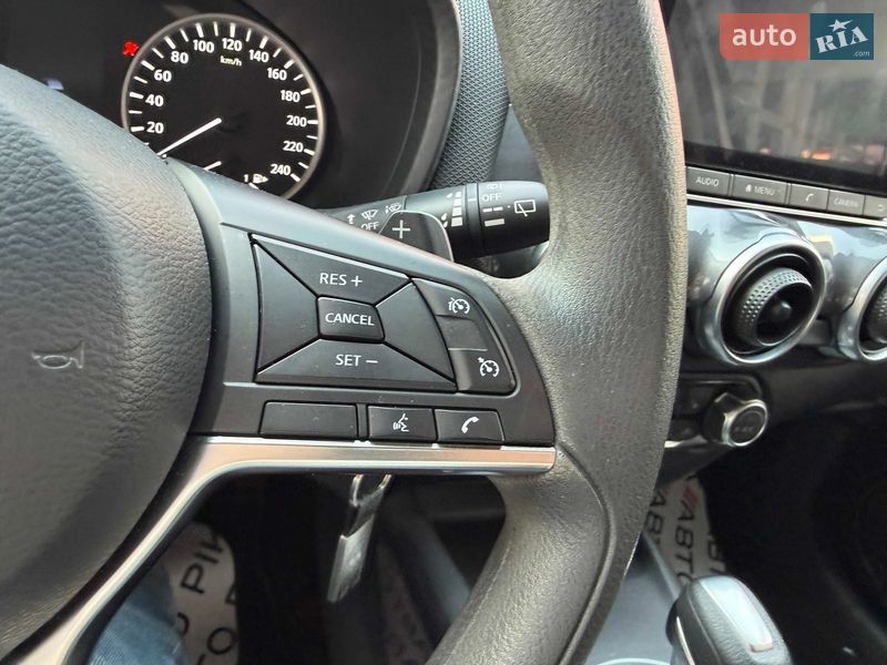 Позашляховик / Кросовер Nissan Juke 2021 в Львові