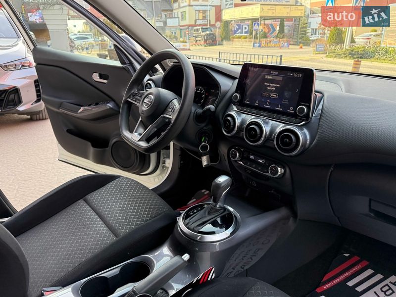 Позашляховик / Кросовер Nissan Juke 2021 в Львові