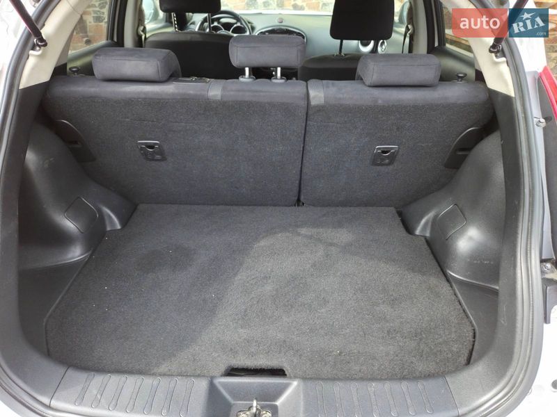 Внедорожник / Кроссовер Nissan Juke 2013 в Житомире фото 15 Внедорожник / Кроссовер Nissan Juke 2013 в Житомире