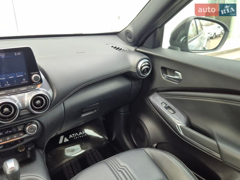 Внедорожник / Кроссовер Nissan Juke 2023 в Киеве