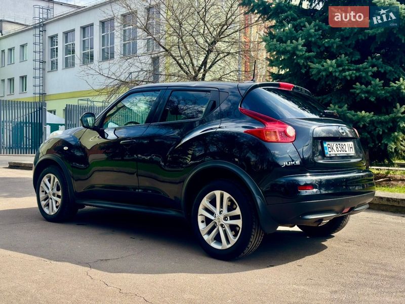 Внедорожник / Кроссовер Nissan Juke 2012 в Ровно