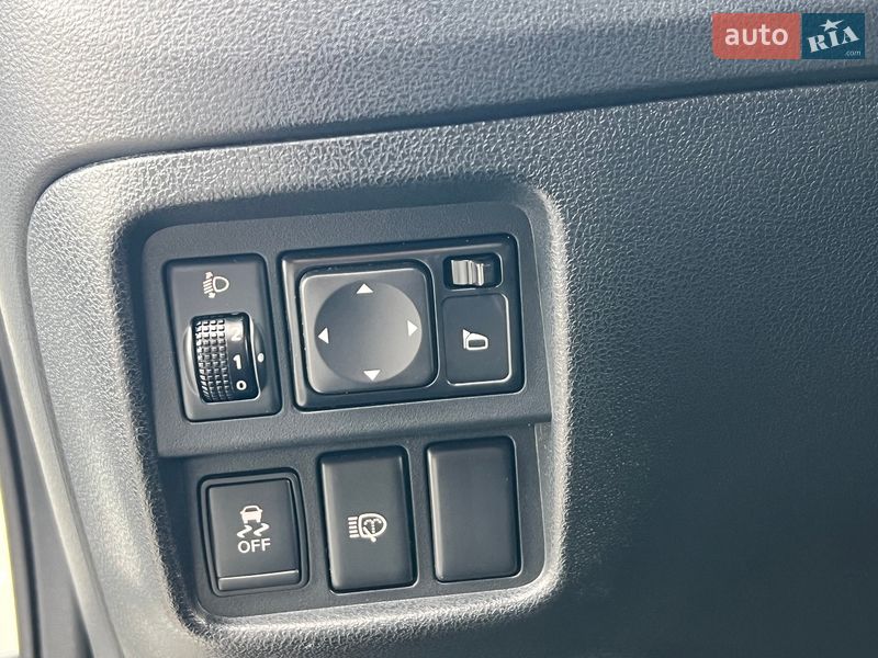 Внедорожник / Кроссовер Nissan Juke 2012 в Ровно фото 32 Внедорожник / Кроссовер Nissan Juke 2012 в Ровно