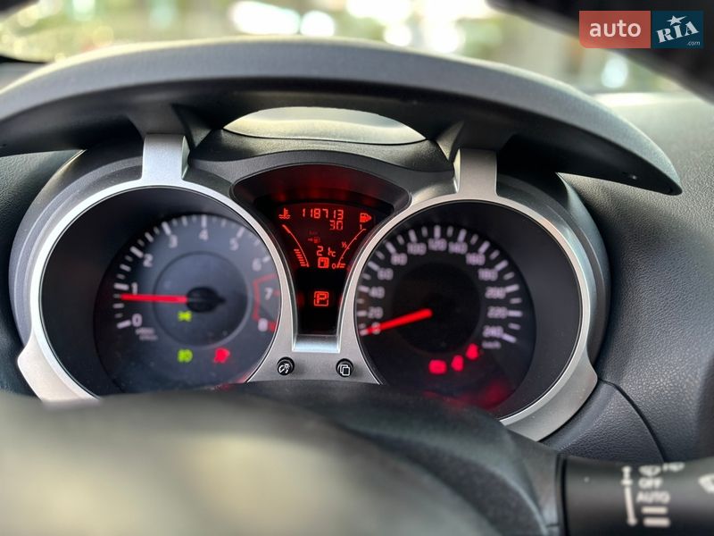 Позашляховик / Кросовер Nissan Juke 2011 в Києві