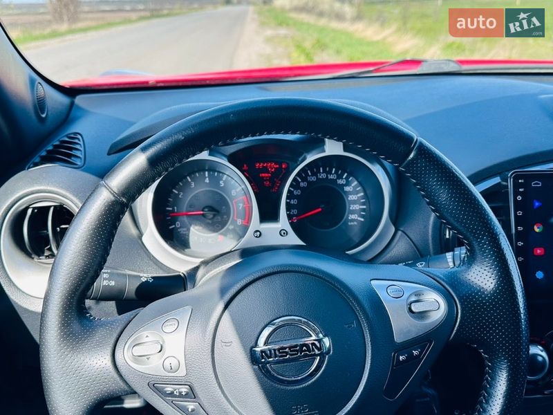 Позашляховик / Кросовер Nissan Juke 2017 в Павлограді