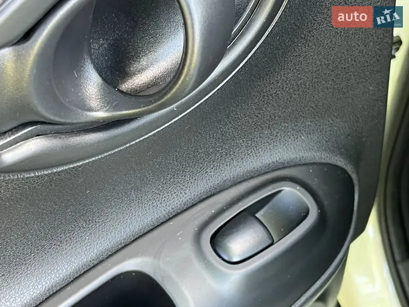 Nissan Juke 2017 VIN SJNFBAF15U7398640 фото оголошення 26 з 71