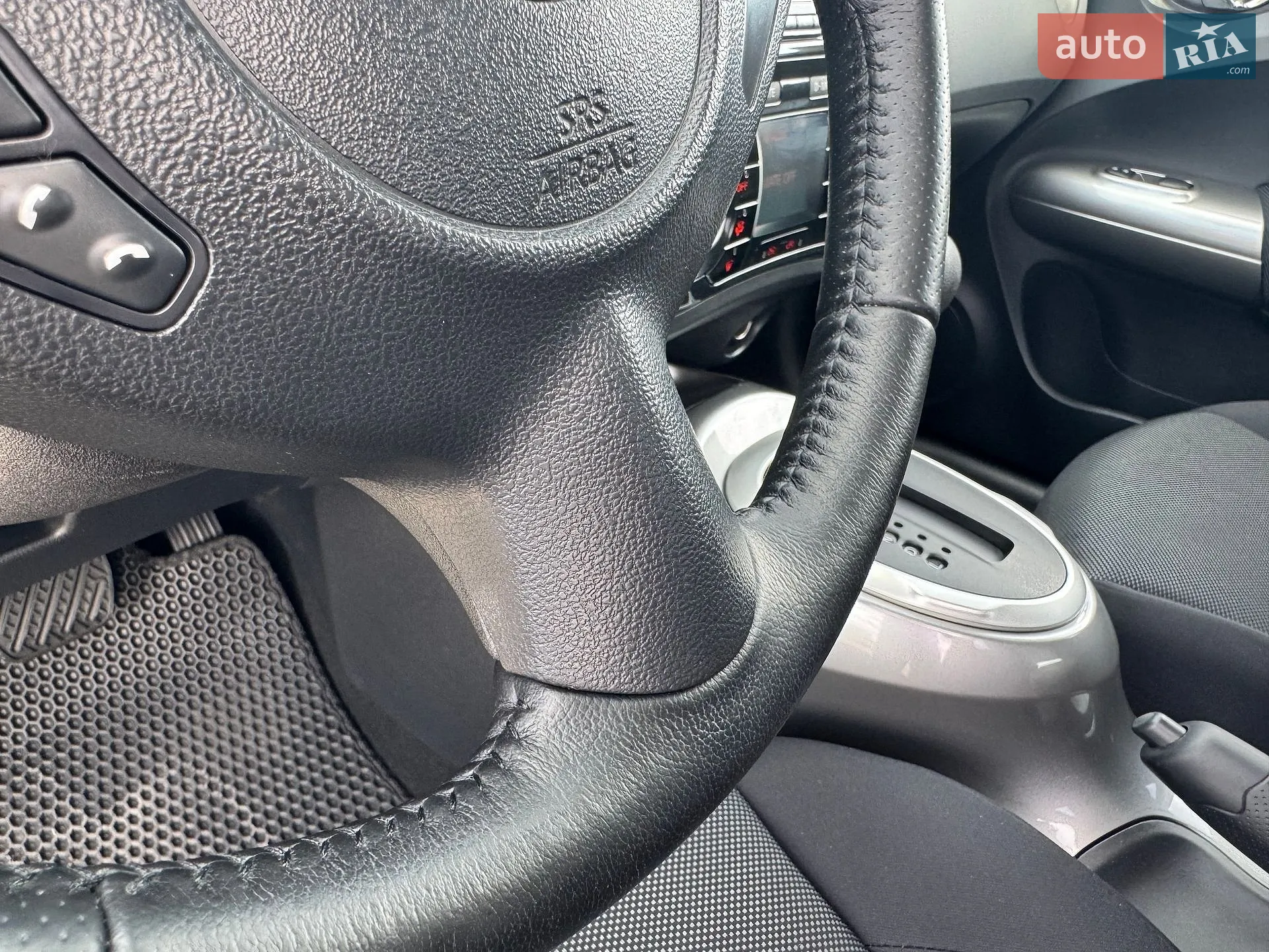 2012 Nissan Juke - мініатюра 45