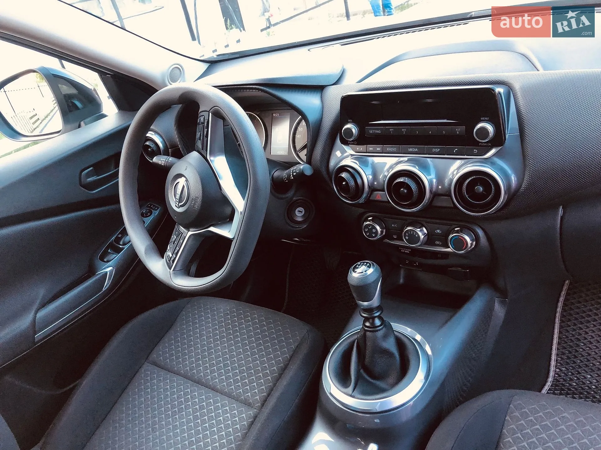 2023 Nissan Juke - мініатюра 3