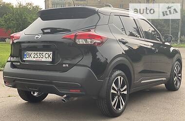 Внедорожник / Кроссовер Nissan Kicks 2018 в 