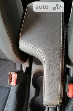 Позашляховик / Кросовер Nissan Kicks 2020 в 
