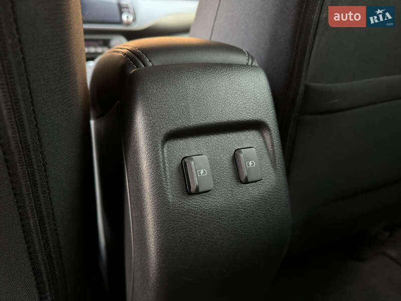 Внедорожник / Кроссовер Nissan Kicks 2021 в Киеве