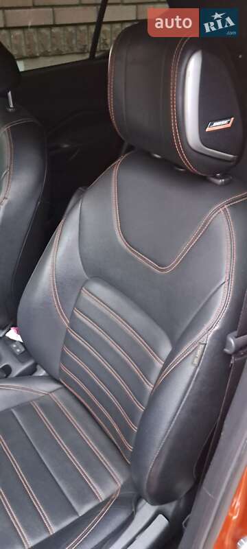 Позашляховик / Кросовер Nissan Kicks 2018 в Києві