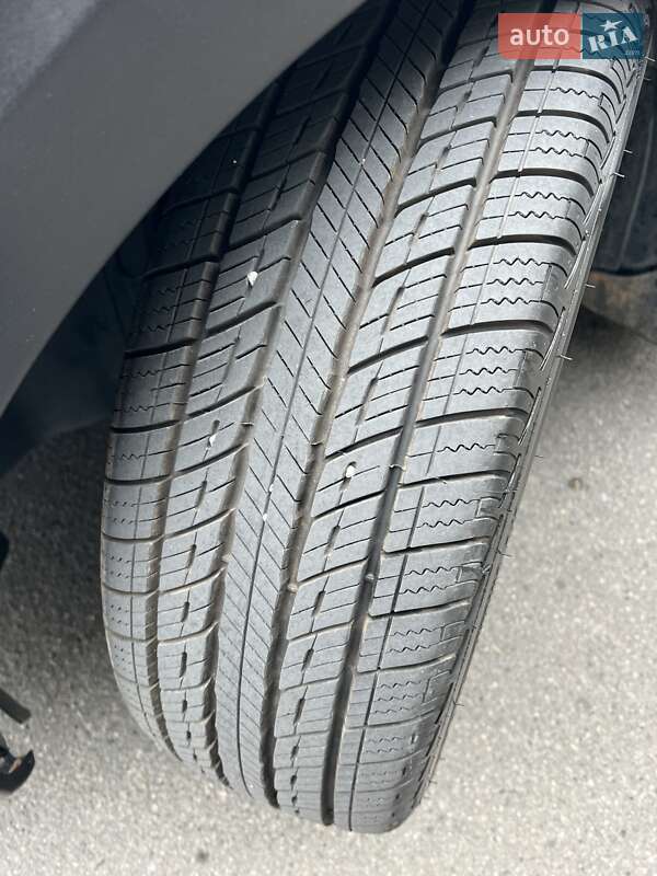 Внедорожник / Кроссовер Nissan Kicks 2018 в Днепре фото 20 Внедорожник / Кроссовер Nissan Kicks 2018 в Днепре