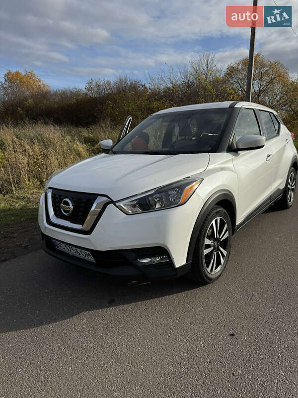 Позашляховик / Кросовер Nissan Kicks 2018 в Львові