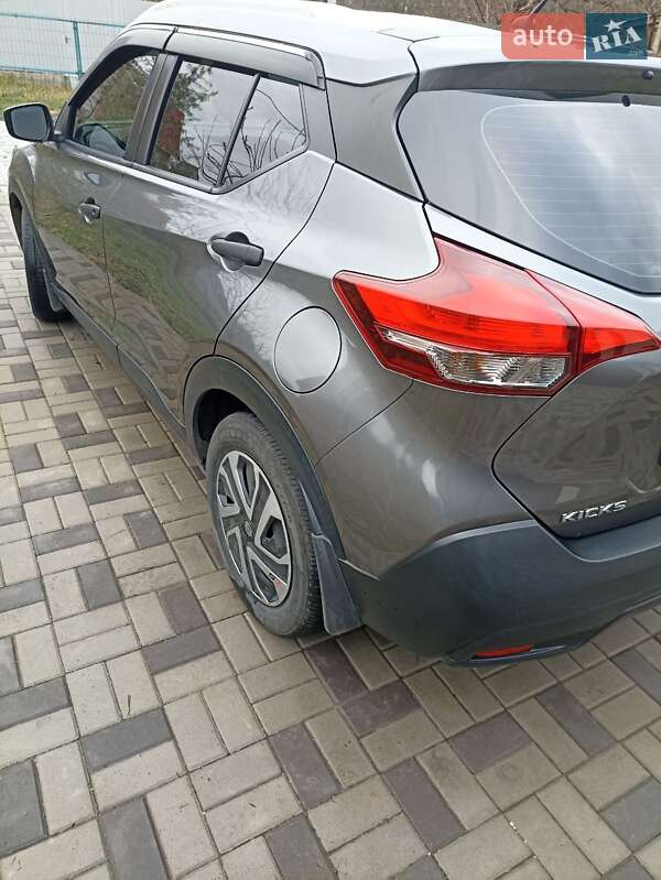 Внедорожник / Кроссовер Nissan Kicks 2018 в Переяславе