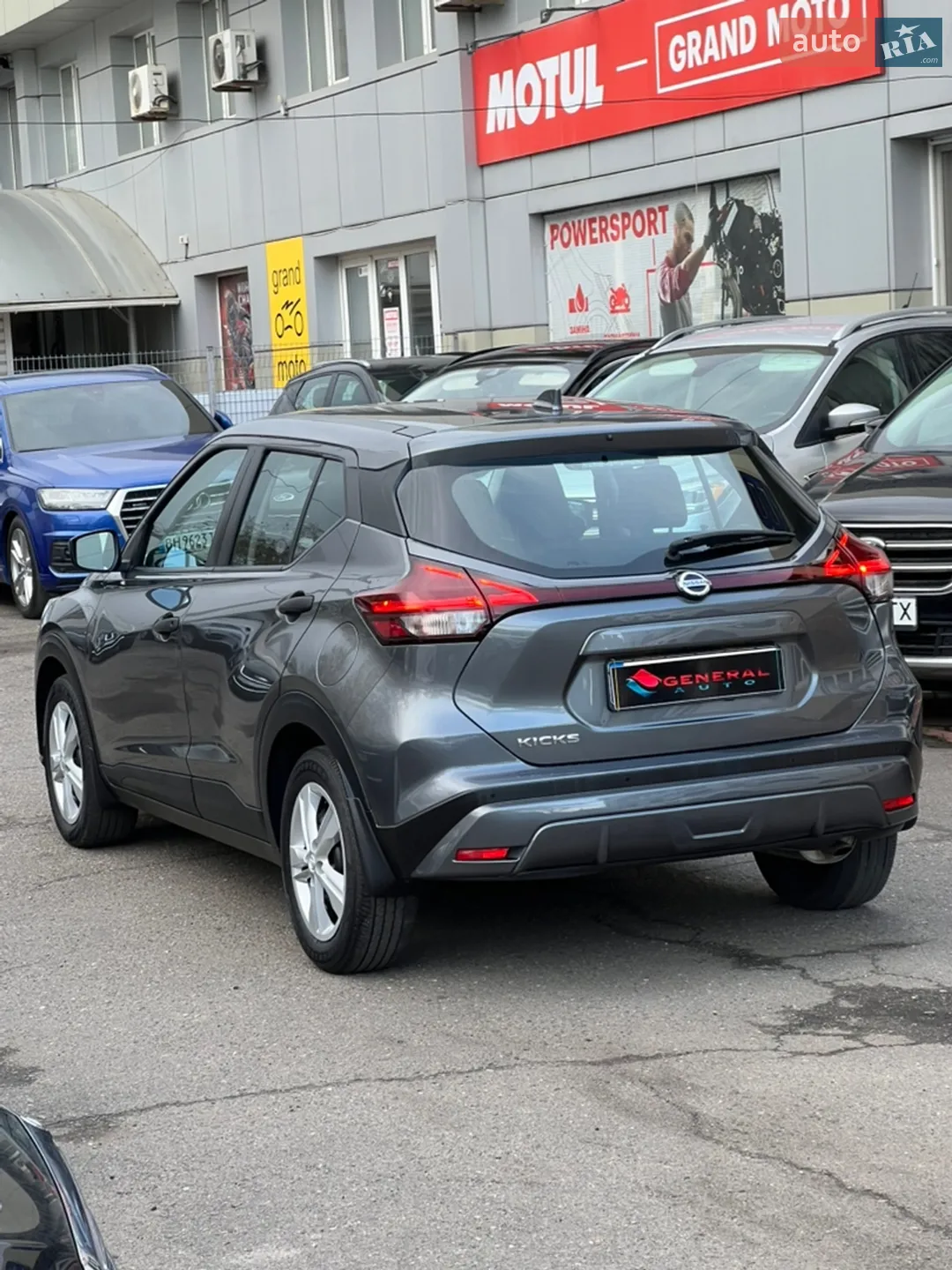 2021 Nissan Kicks - мініатюра 11