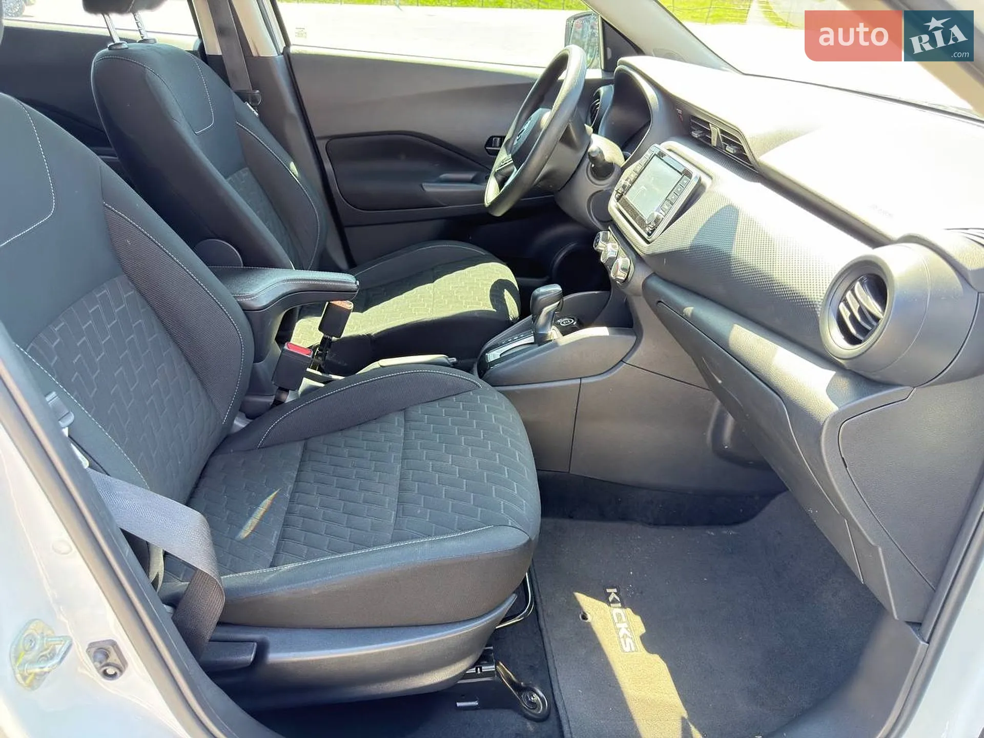 2021 Nissan Kicks - мініатюра 9
