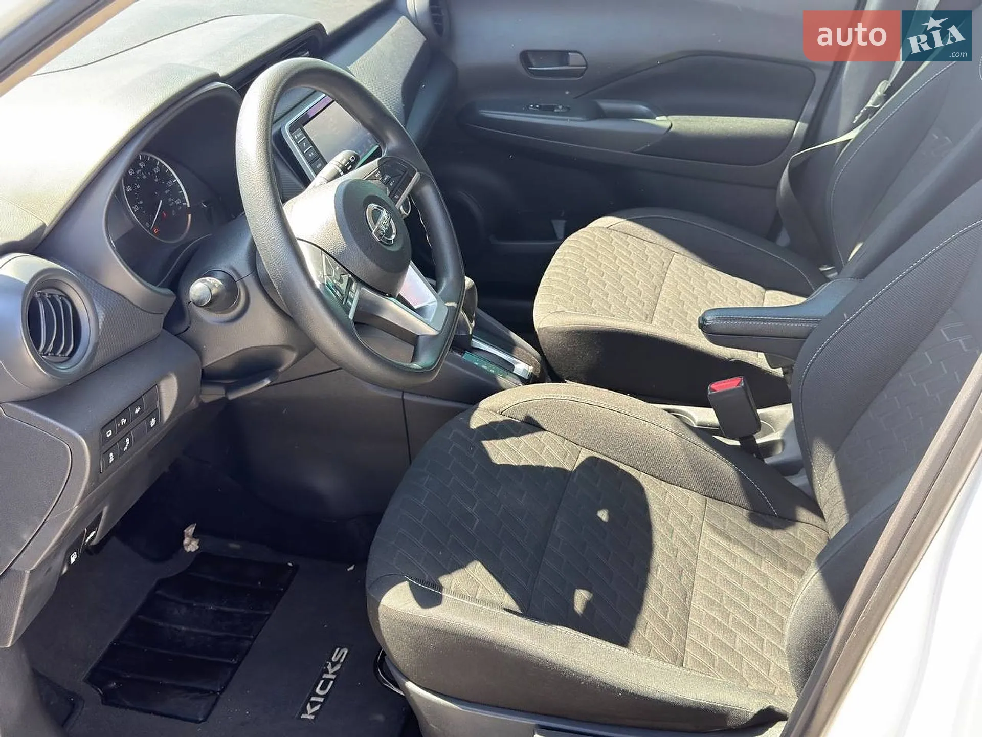 2021 Nissan Kicks - мініатюра 14