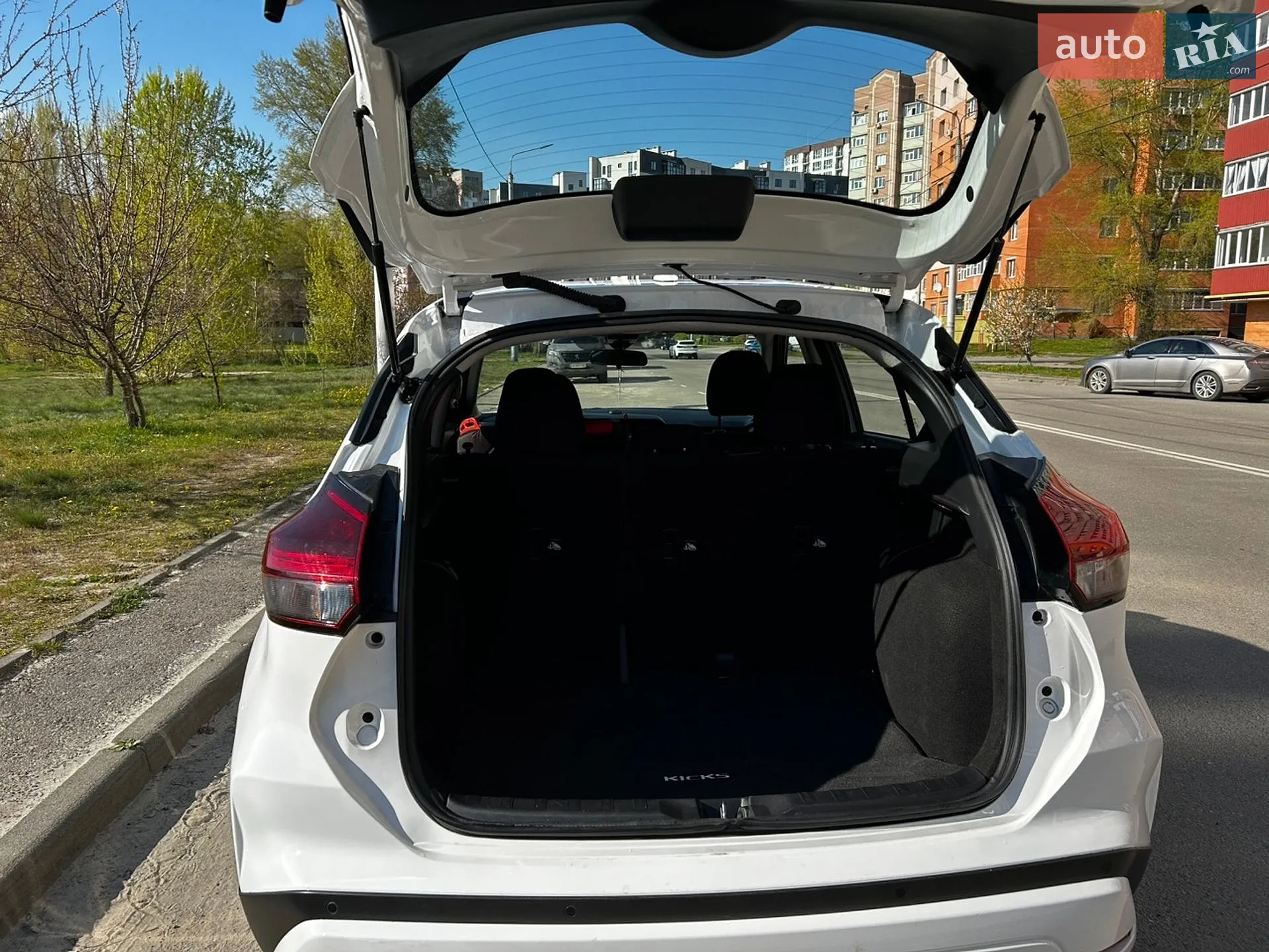2024 Nissan Kicks - мініатюра 10