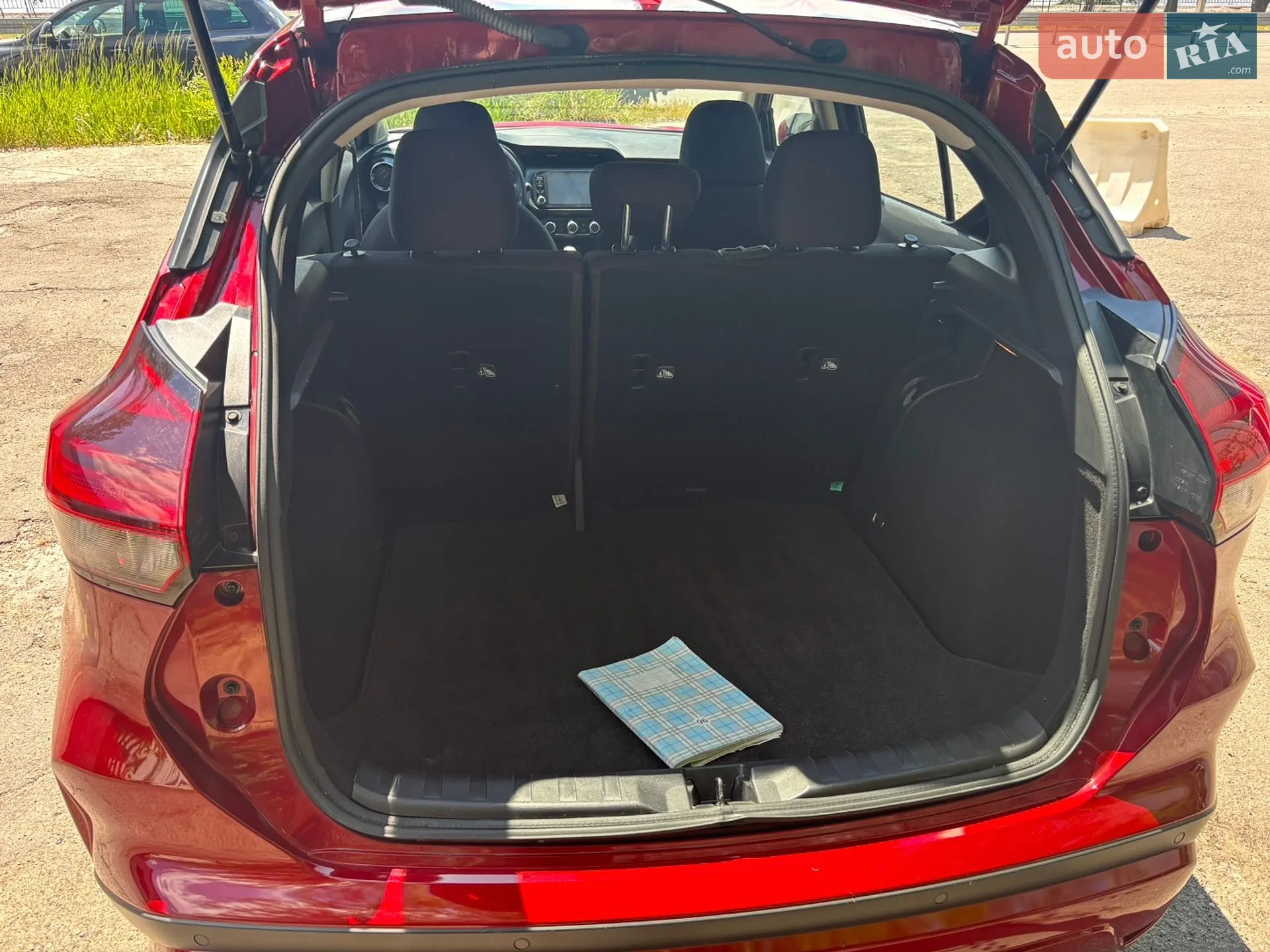 2023 Nissan Kicks - мініатюра 8