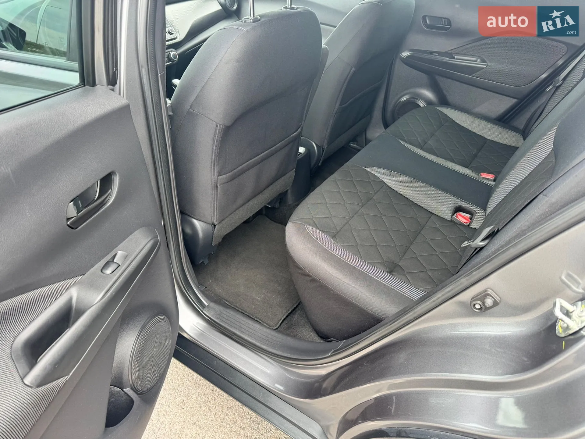 2019 Nissan Kicks - мініатюра 12
