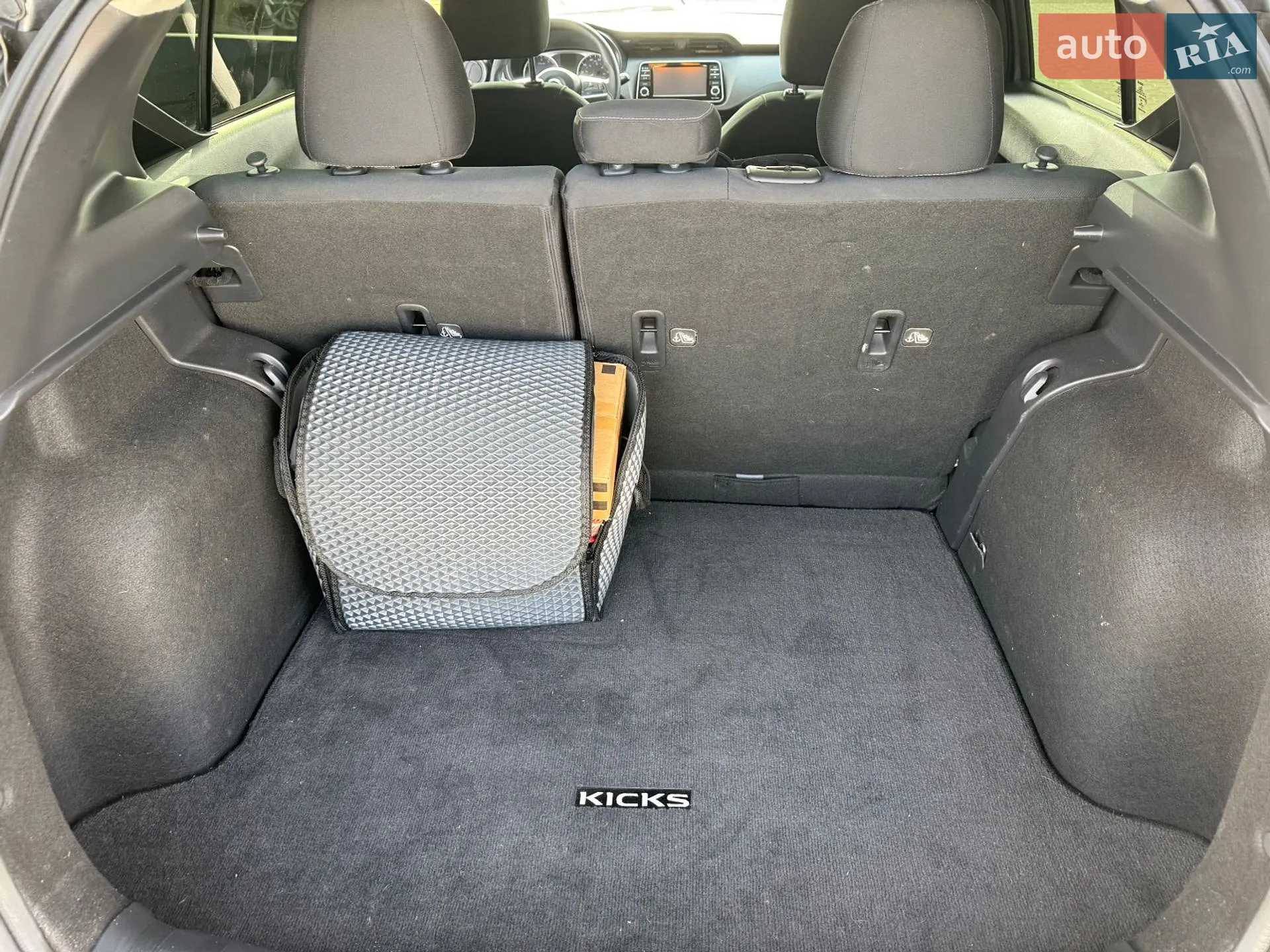 2019 Nissan Kicks - мініатюра 8