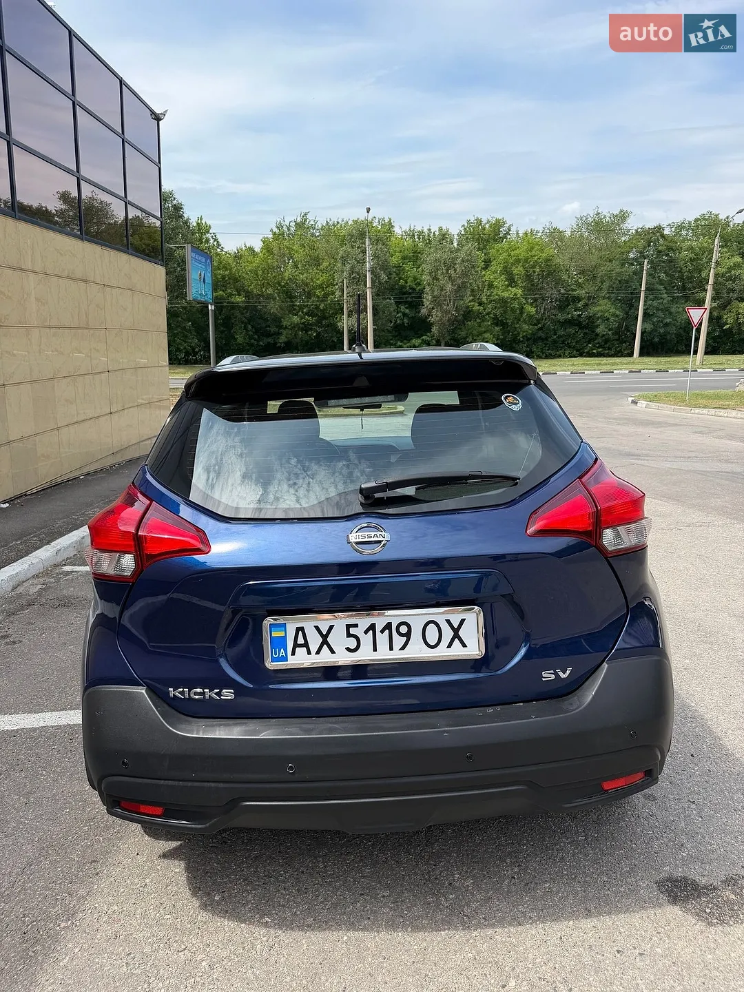 2019 Nissan Kicks - мініатюра 2