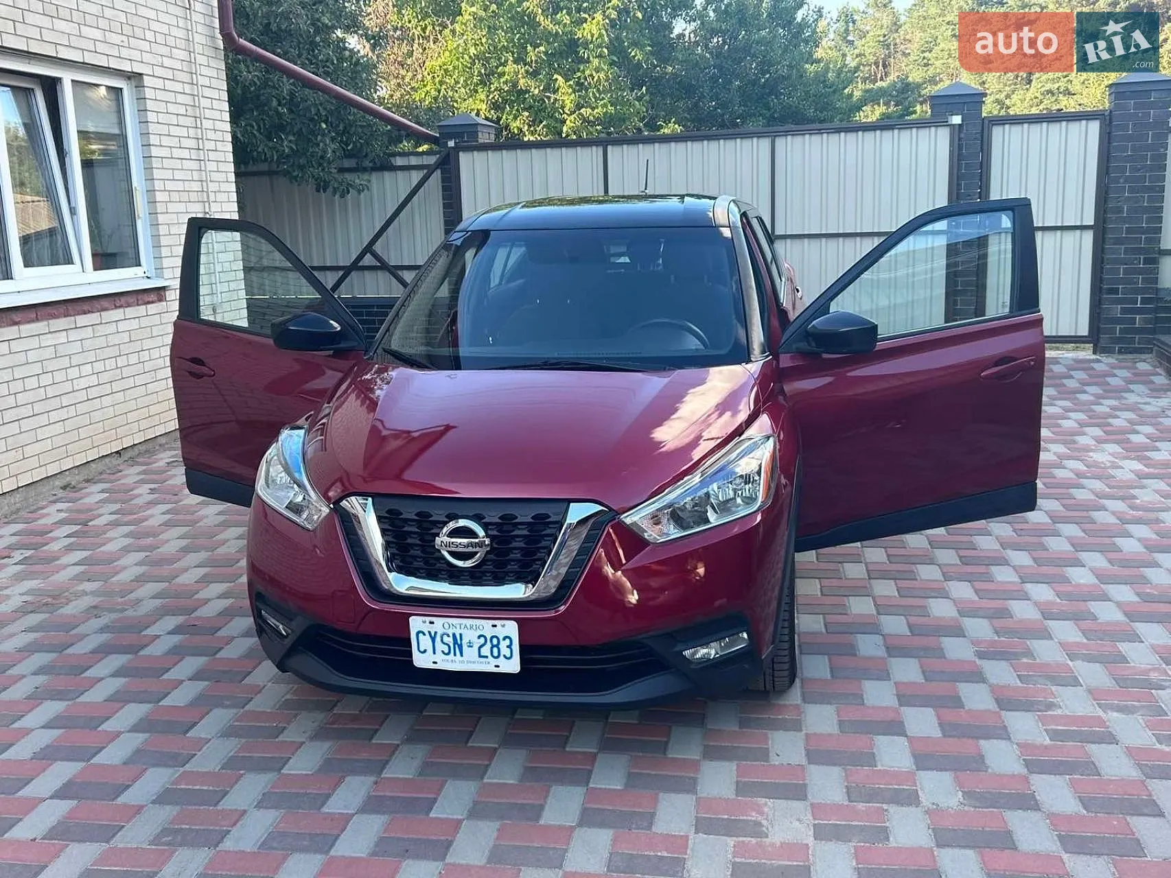 Nissan Kicks 2018 VIN 3N1CP5CU1JL511017 фото оголошення 12 з 20