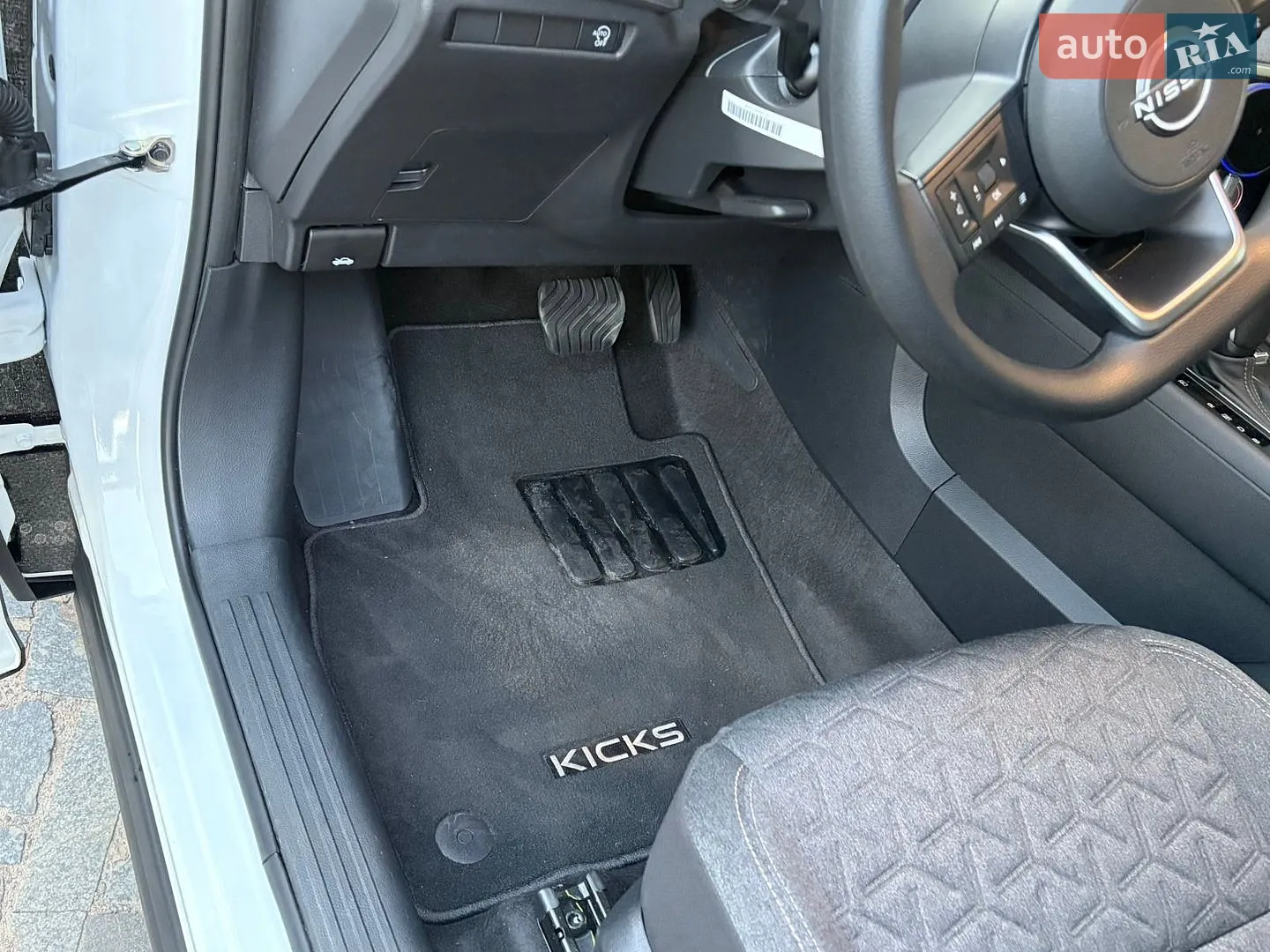 2025 Nissan Kicks - мініатюра 13