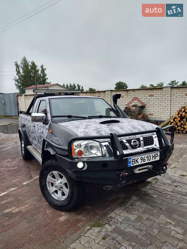 Nissan King Cab 2003