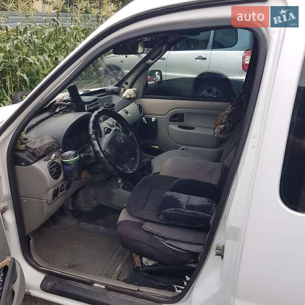 Мінівен Nissan Kubistar 2004 в Львові