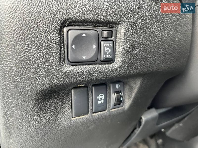 Седан Nissan Latio 2012 в Киеве