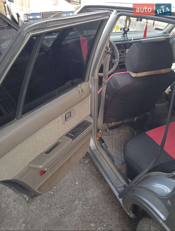 Седан Nissan Laurel 1987 в Новому Бузі фото 10 Седан Nissan Laurel 1987 в Новому Бузі