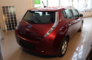 Хэтчбек Nissan Leaf 2013 в Киеве