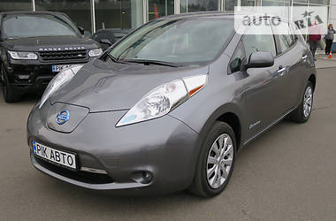 Хэтчбек Nissan Leaf 2015 в Киеве