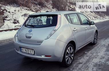 Хэтчбек Nissan Leaf 2013 в Киеве