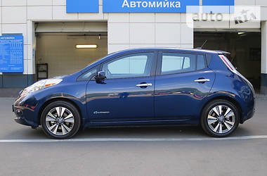 Хетчбек Nissan Leaf 2016 в Києві