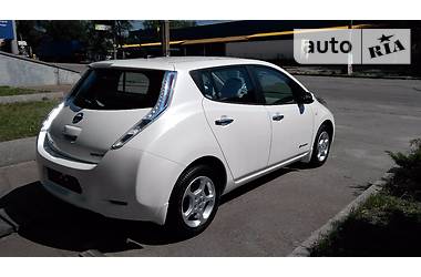 Хэтчбек Nissan Leaf 2013 в Одессе