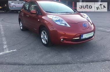 Хэтчбек Nissan Leaf 2013 в Киеве