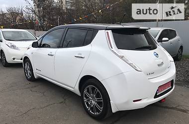 Хэтчбек Nissan Leaf 2016 в Одессе
